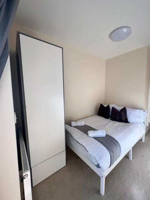 2 Bedroom Apartment With Balcony Oxford Exteriör bild